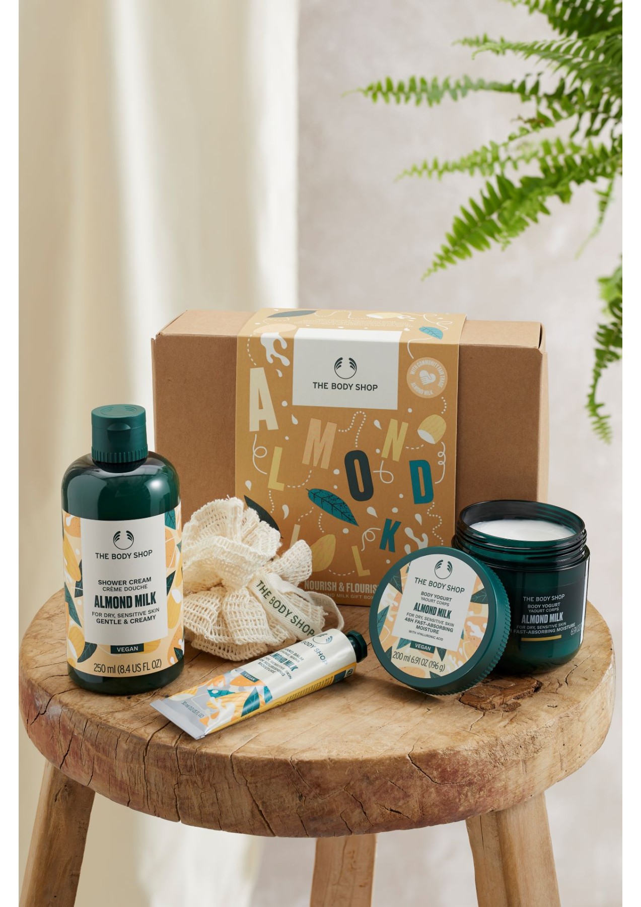 Nourish & Flourish Mandljevo mleko Darilna škatla